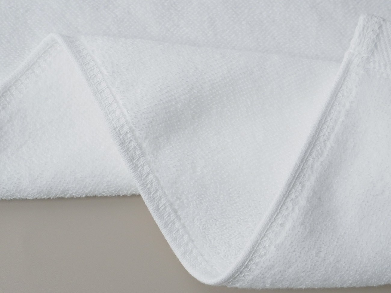 美容院毛巾套装全棉包头巾SPA会所皮肤管理面巾加厚铺床白浴巾