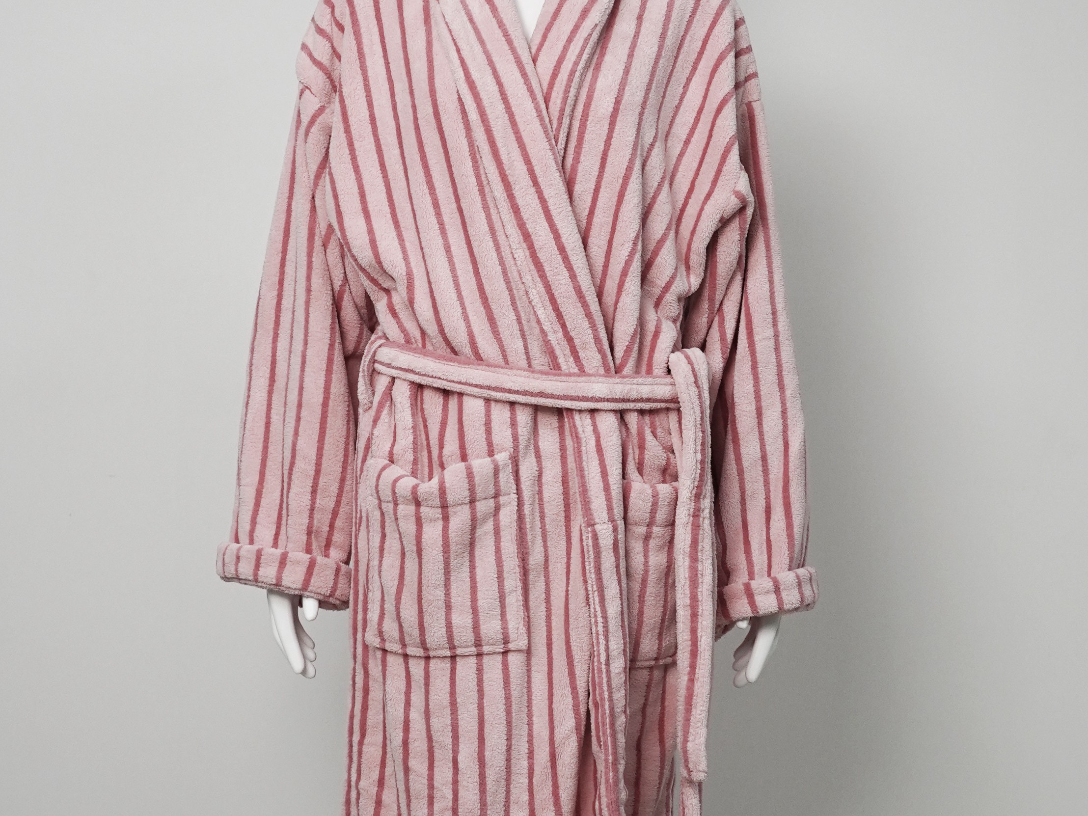 珊瑚绒条纹款青果领浴袍