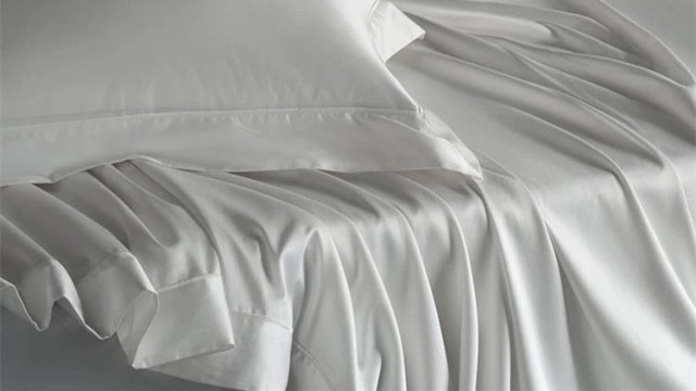 涨知识！酒店里那些 “白床单”，原来叫 “布草”