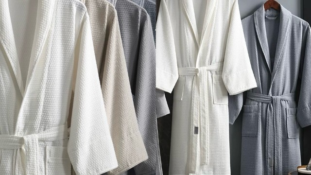 浴袍VS睡袍：一字之差，天壤之别！90%的人都用错了