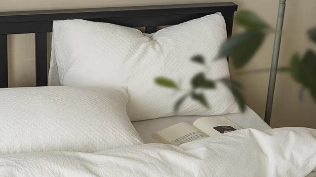 酒店床品与家用家纺的差异及选择指南