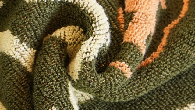 数码印花 vs 活性印花 vs 色织提花：不同沙滩巾工艺成本、效果、耐用度怎么比较？